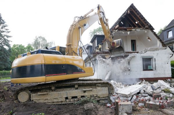 Home Demolition Service in Thousand Oaks