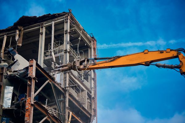 Factory Demolition in Thousand Oaks