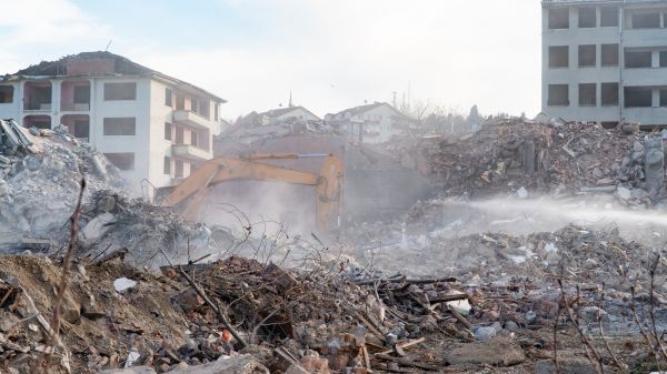 Apartment Demolition in Thousand Oaks